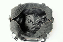 Load image into Gallery viewer, GRAB IT &amp; GO FITNESS TRAVEL DUFFEL BAG- BLACK QUILTED